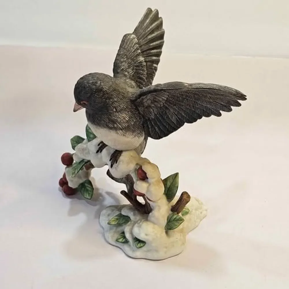 Lenox Dark-eyed Junco Fine Porcelain Figurine 1991
